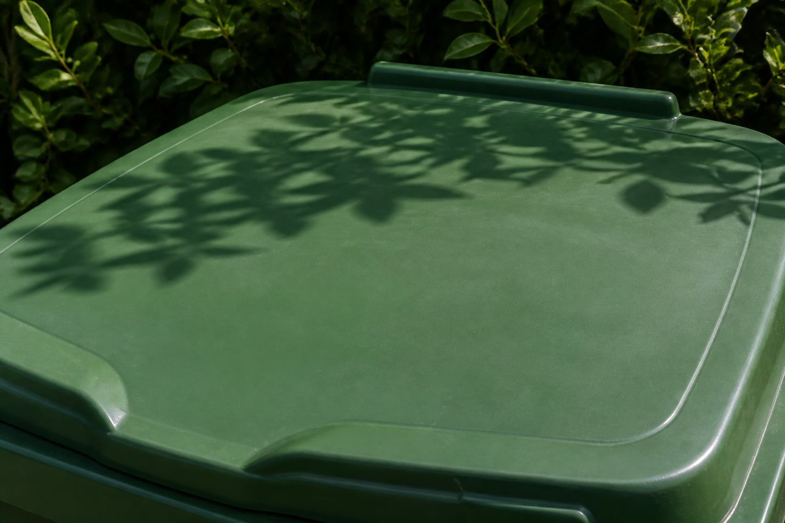 Discreet Plant Service — Inspection cover with tidy surrounding ground